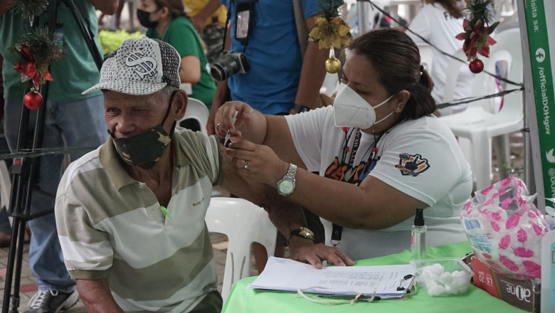 Davao City , binabakunahan ang mga indibidwal na mula sa ibang lugar