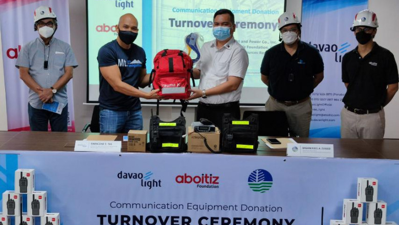 DENR 11, nakatanggap ng kagamitan mula sa Davao Light, Aboitiz Foundation para sa pagbabantay ng Mt. Apo at Mt. Hamiguitan