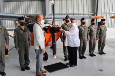 Philippine Navy, dunay 4 ka bag-ong Cessna skyhawks