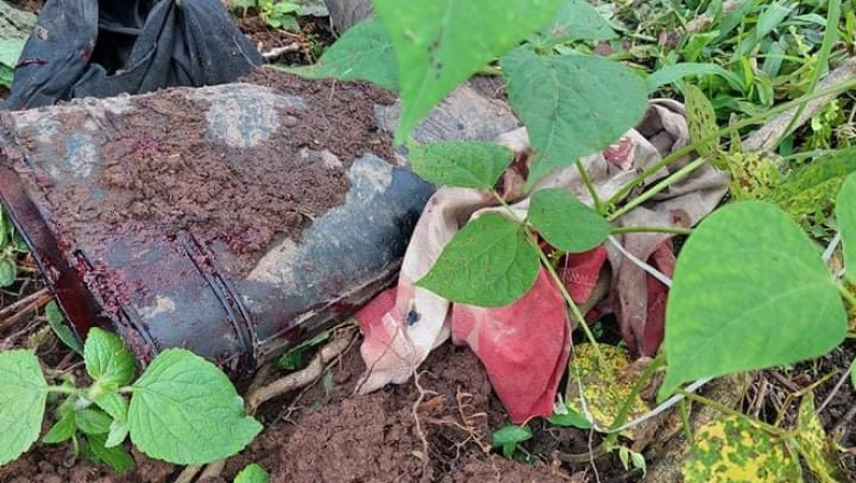 Mag-uuma, nabuthan ug eksplosibo, angol