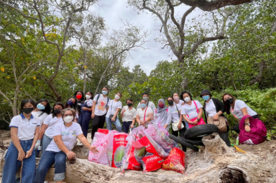 Sta. Ana NHS students and teachers conduct coastal cleanup for Environmental Month