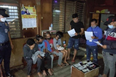 Mekaniko, kusinero, ug lain pang 4, dakpan sa drug buy-bust sa kapulisan