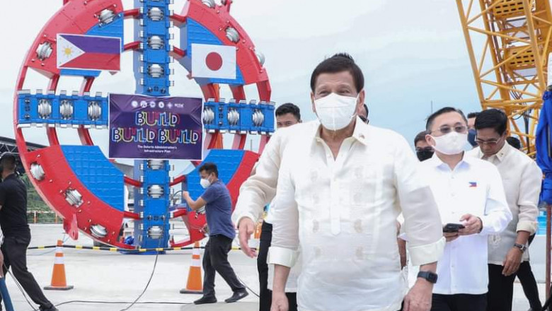 Duterte hopes  next admin to continue big infra projects
