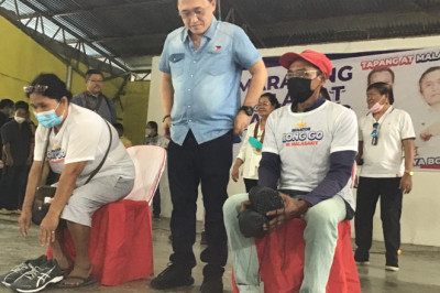 Dul-an 6,000 residente sa Lupon, Davao Oriental, nakadawat ug tabang gikan sa gobyerno, Bong Go