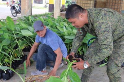 Farmers group in Davao de Oro town get assistance from DA