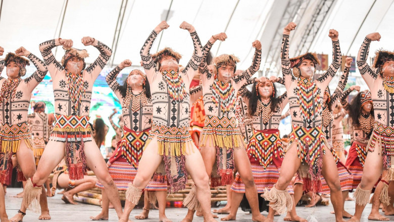 Bernardo D. Carpio NHS, Sindac Anib sa Bislig, Surigao del Sur, kampeon sa Indak-Indak sa Kadayawan