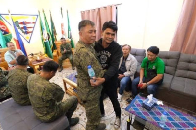 Human sa bahog-bahog, sundalo ug MILF sa Basilan, nagkumustahay, nagginaksanay