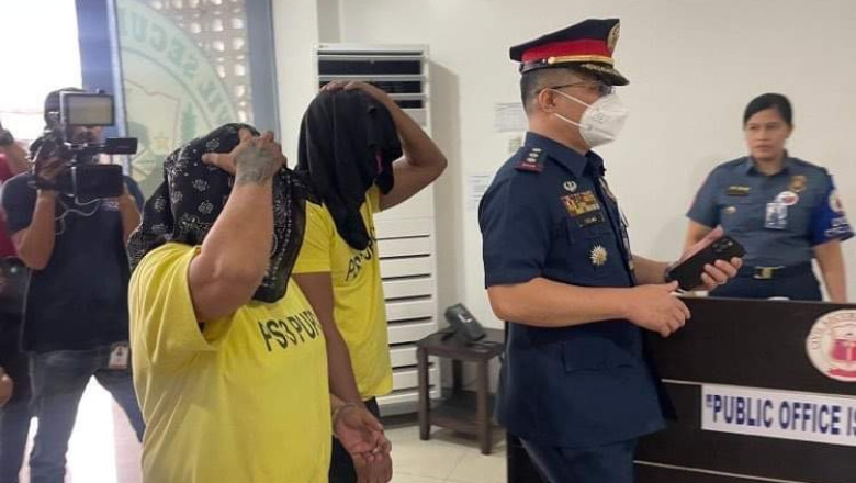 2 dakpan sa pagpameke ug lisensya sa pusil