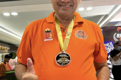 Veteran Mindanaoan chess player gets senior player award in Las Pinas chess tourney