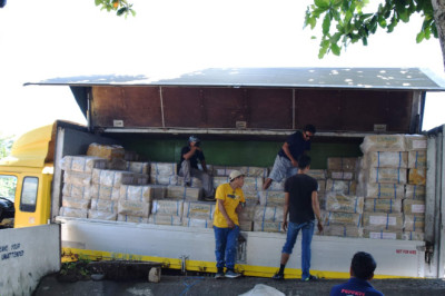 Philippine Navy seizes P13.8-M smuggled cigarettes