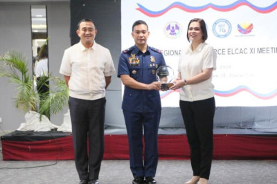 PRO 11 receives 'Gawad Parangal Award'