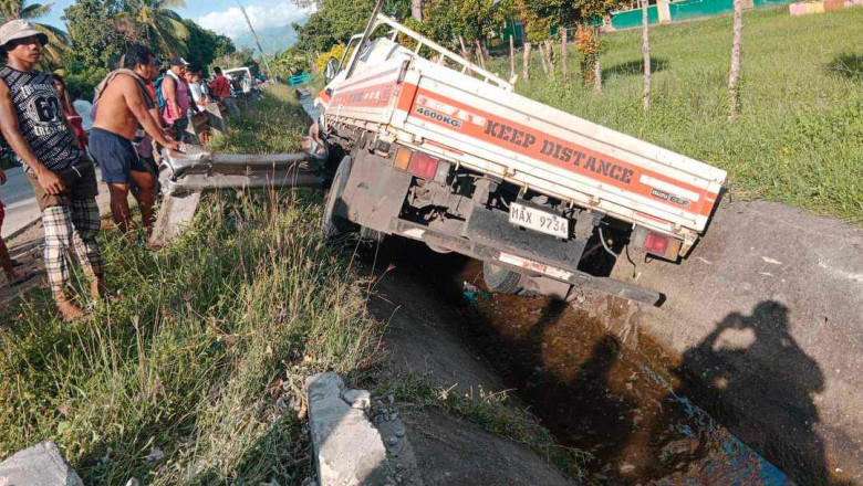 MAG-INAHAN NGA GALAKAW LANG SA DAPLIN SA KALSADA PATAY HUMAN GIDARO SA ELF TRUCK SA DAVAO DEL SUR