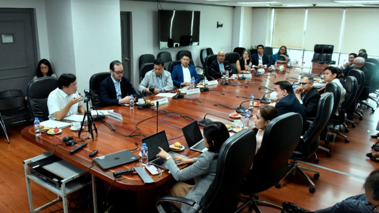 PHILHEALTH chief meets hospital groups to increase access points, address provider concerns