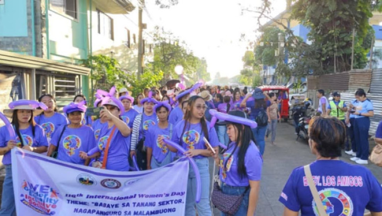 Dabawenyas join Women's Day Walk