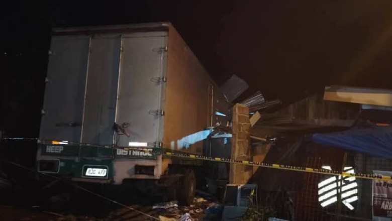 PIPILA KA BALAY, SAKYANAN GUBA HUMAN GIHAROS SA TRUCK SA  BUKIDNON; 4 ANGOL