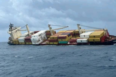 BARKO NALUNOD, MGA  TRIPOLANTE, NA-RESCUE SA INDIAN COAST GUARD