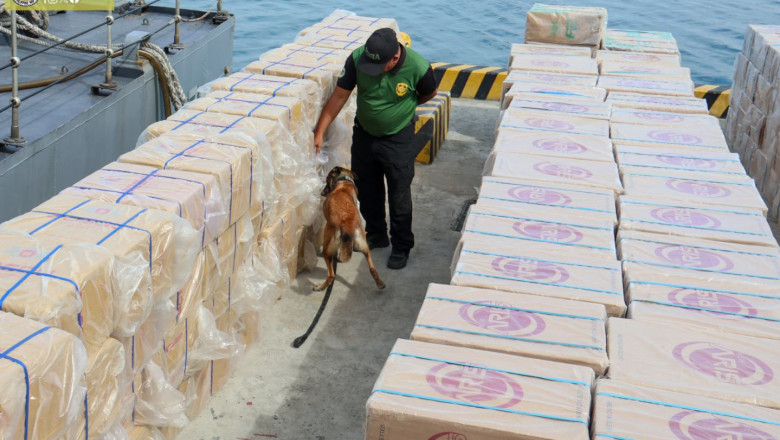 Navy seizes P20-M smuggled cigarettes off Davao Gulf