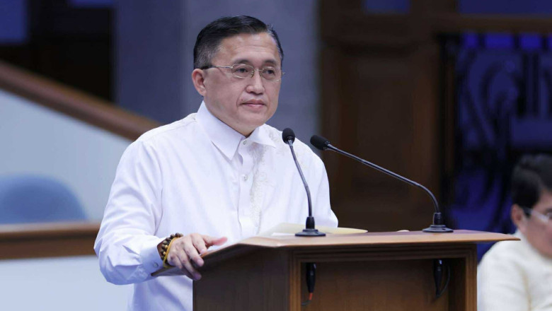 Sen. Go asks gov’t to prioritize unpaid health workers’ allowances