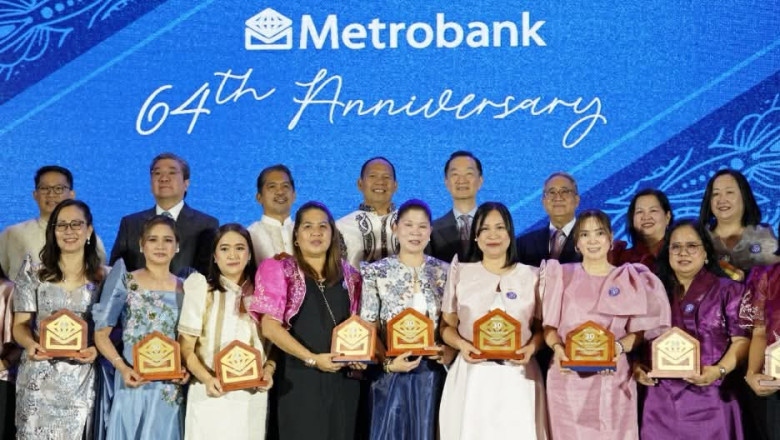 Metrobank honors generations of Metrobankers who helped build its strength